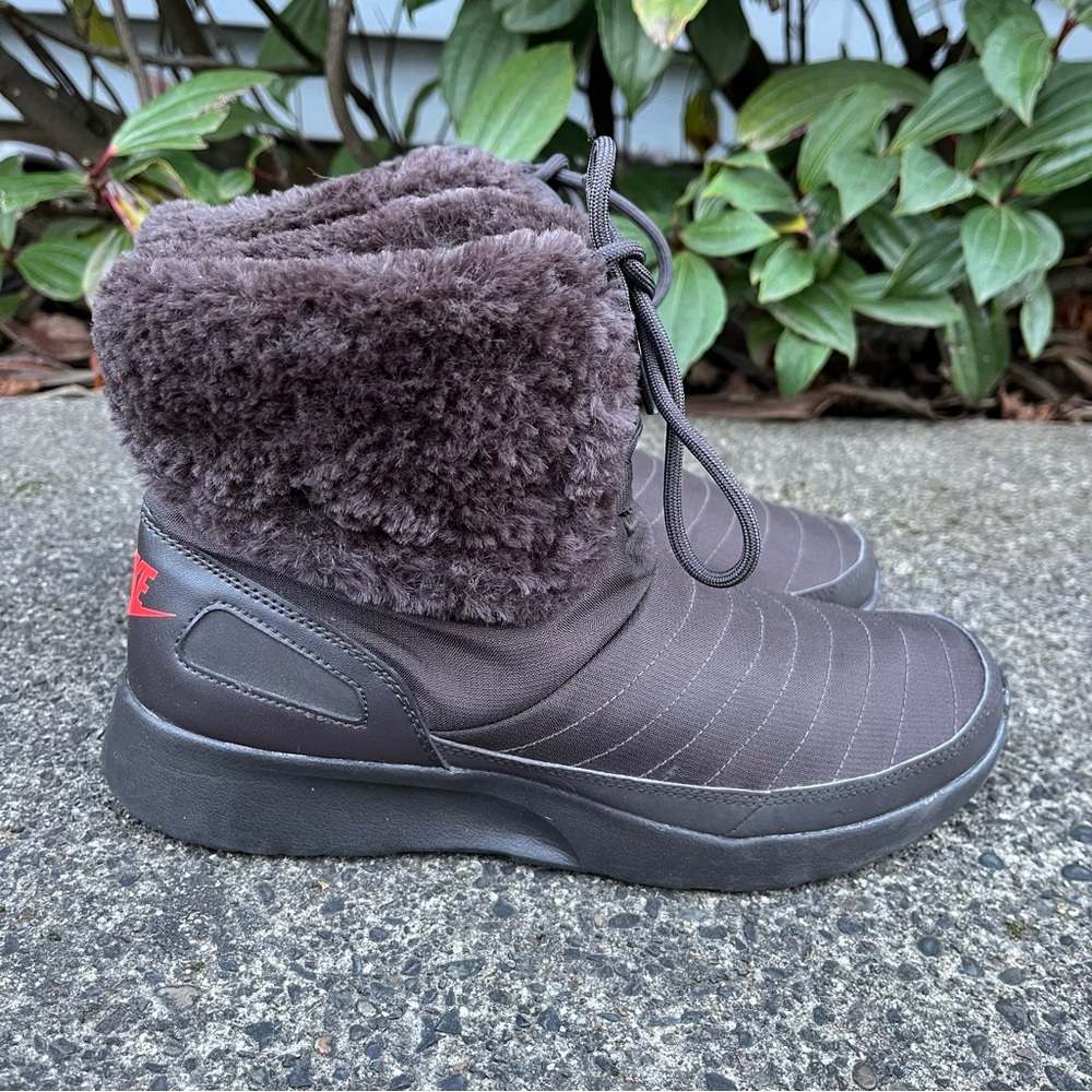 Nike Kaishi Winter Faux Fur Outdoor Sneaker Boot